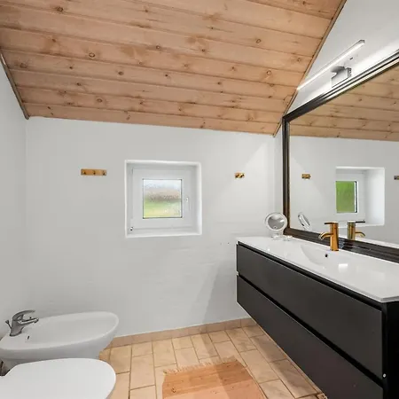 Aage - 1-7km From The Sea By Interhome